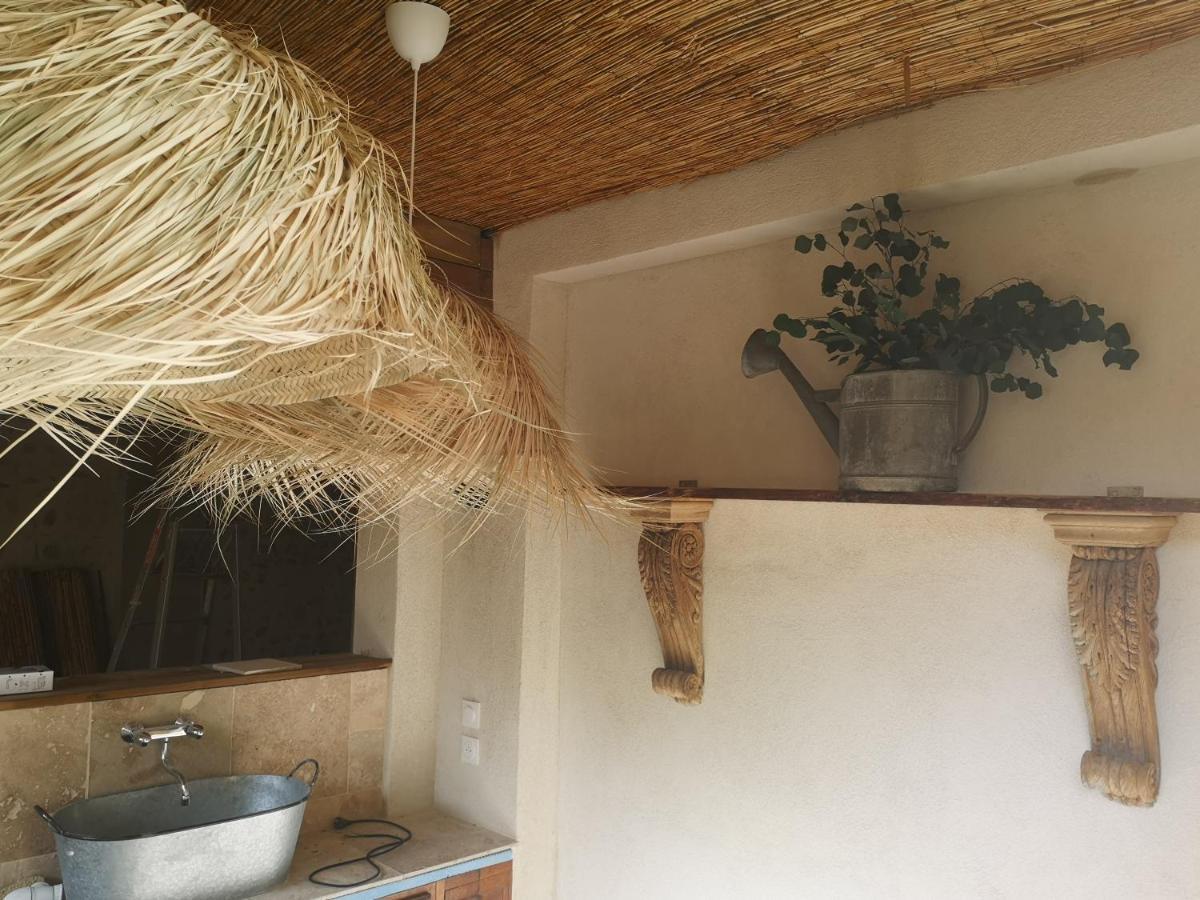 Drome Provencale Maison Familiale Calme Dans Village Valreas Exterior photo