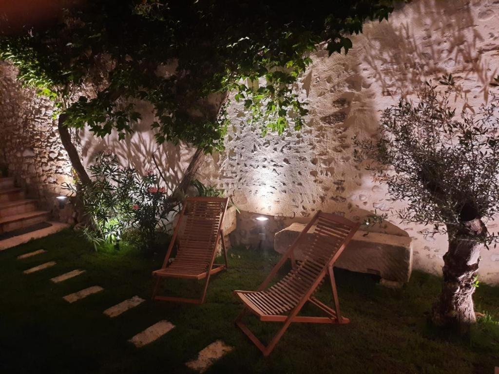 Drome Provencale Maison Familiale Calme Dans Village Valreas Exterior photo