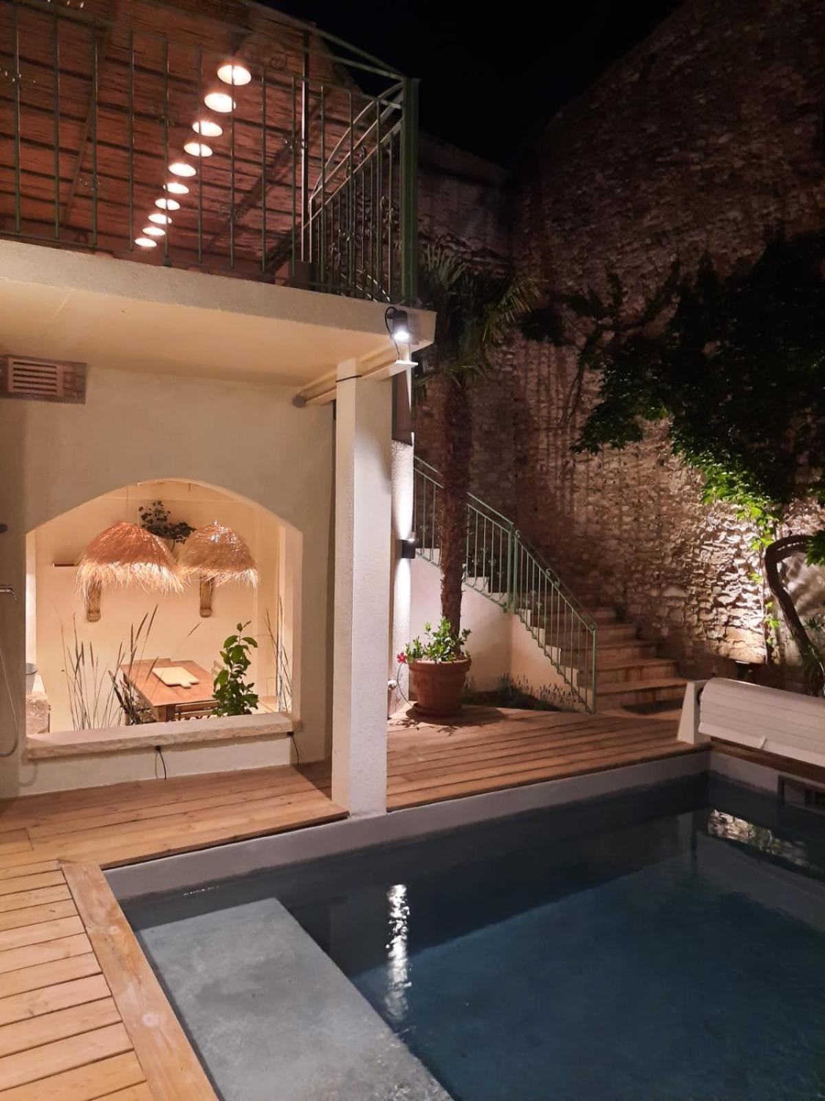 Drome Provencale Maison Familiale Calme Dans Village Valreas Exterior photo